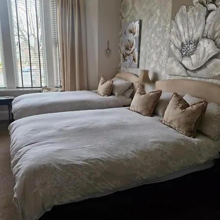 Warwick Carlisle (Cumbria)