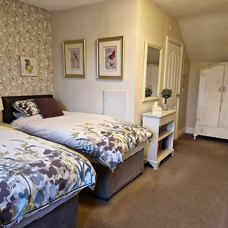Guest house Warwick 3*