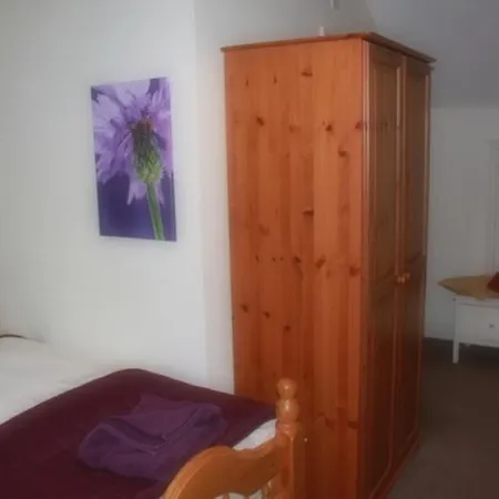 Warwick Guest house